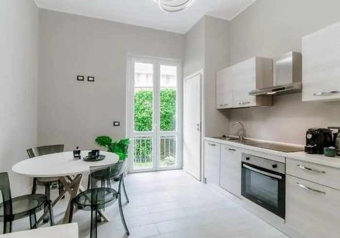 Apartament Relax House 7min In Bus Dal Como